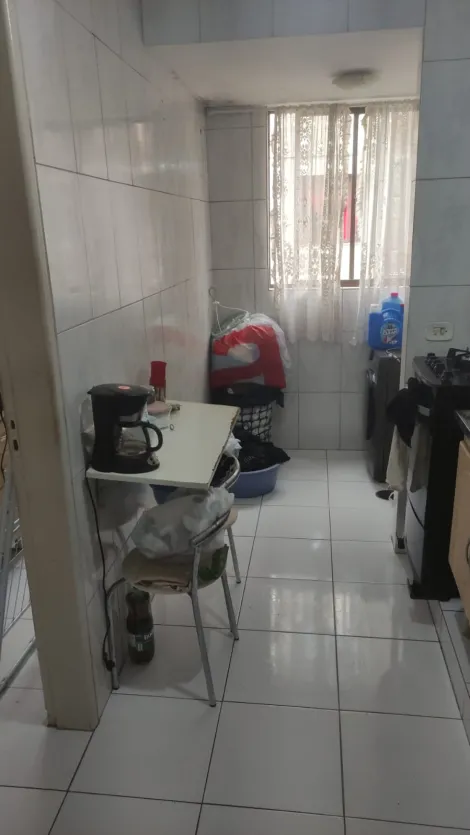 Comprar Apartamentos / Padr&atilde;o em Suzano R$ 255.000,00 - Foto 2