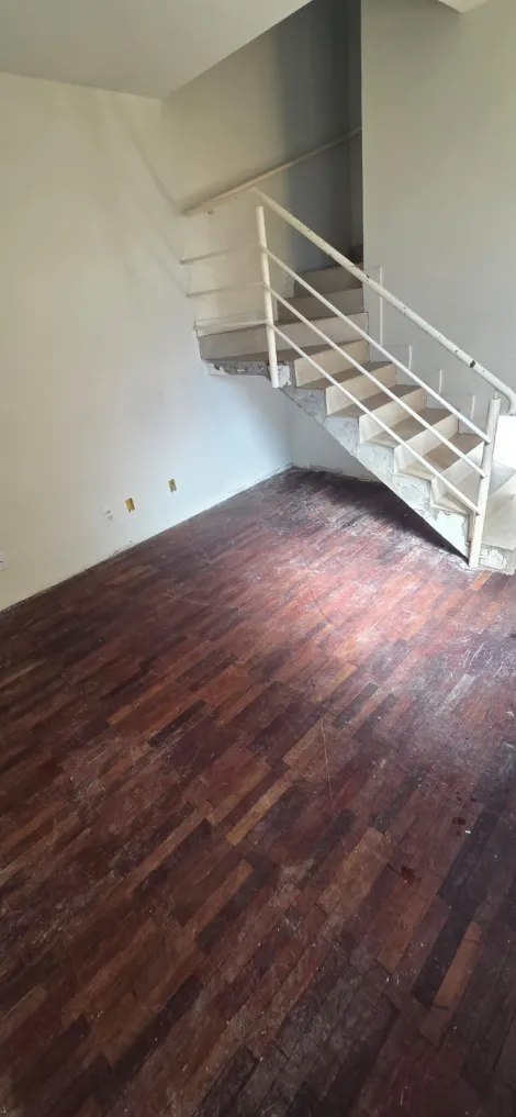 Comprar Casas / Sobrado em Suzano R$ 310.000,00 - Foto 3