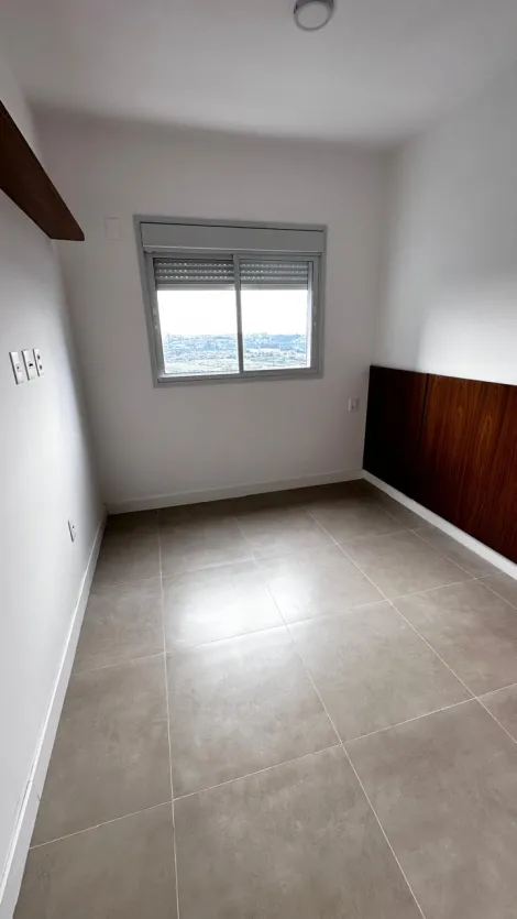 Alugar Apartamentos / Padr&atilde;o em Suzano R$ 2.000,00 - Foto 4