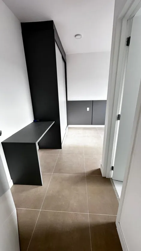 Alugar Apartamentos / Padr&atilde;o em Suzano R$ 2.000,00 - Foto 3