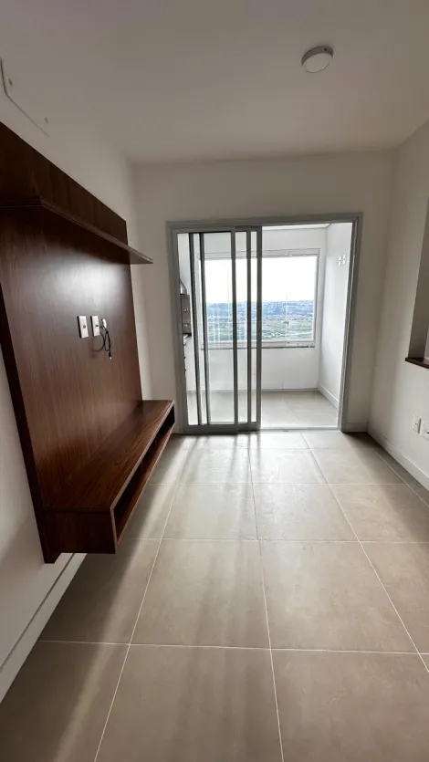 Alugar Apartamentos / Padr&atilde;o em Suzano R$ 2.000,00 - Foto 7