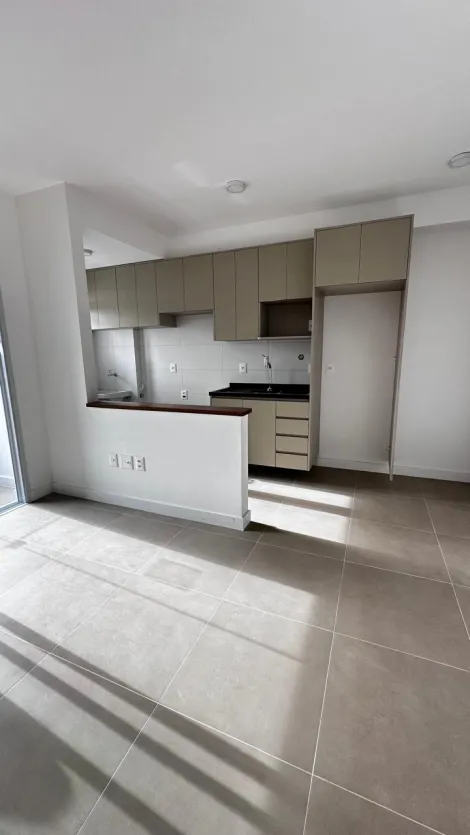 Alugar Apartamentos / Padr&atilde;o em Suzano R$ 2.000,00 - Foto 8