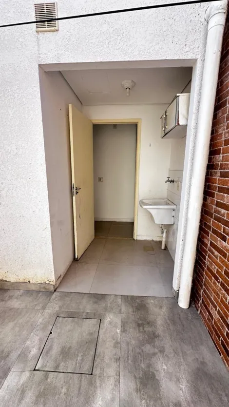 Alugar Casas / Condom&iacute;nio em Suzano R$ 1.500,00 - Foto 5