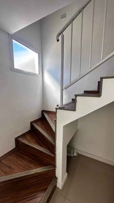 Alugar Casas / Condom&iacute;nio em Suzano R$ 1.500,00 - Foto 7