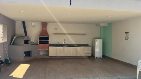 Alugar Apartamentos / Padr&atilde;o em Ferraz de Vasconcelos R$ 1.900,00 - Foto 4