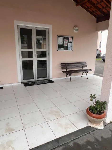 Comprar Apartamentos / Padr&atilde;o em Suzano R$ 255.000,00 - Foto 4