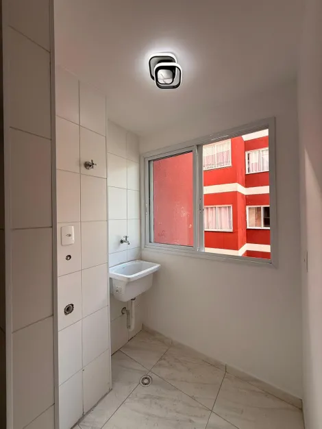 Comprar Apartamentos / Padr&atilde;o em Suzano R$ 320.000,00 - Foto 9