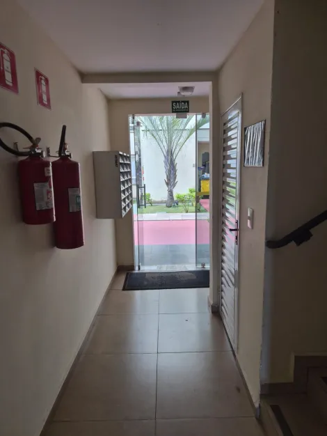 Comprar Apartamentos / Padr&atilde;o em Suzano R$ 205.000,00 - Foto 15