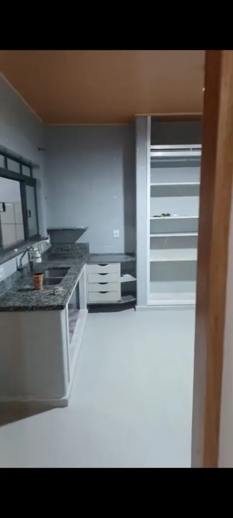 Alugar Casas / Assobradada em Suzano R$ 2.600,00 - Foto 3
