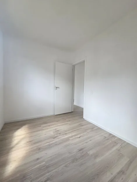 Comprar Apartamentos / Padr&atilde;o em Suzano R$ 204.900,00 - Foto 8