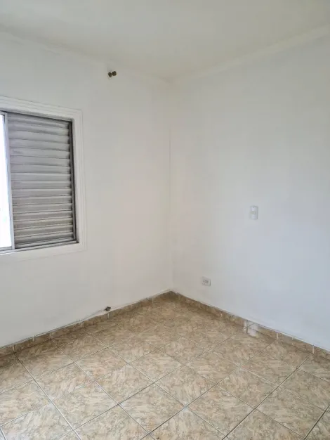 Alugar Apartamentos / Padr&atilde;o em Suzano R$ 1.681,00 - Foto 7