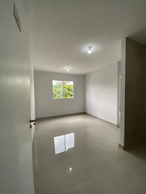 Alugar Apartamentos / Padr&atilde;o em Suzano R$ 1.000,00 - Foto 13