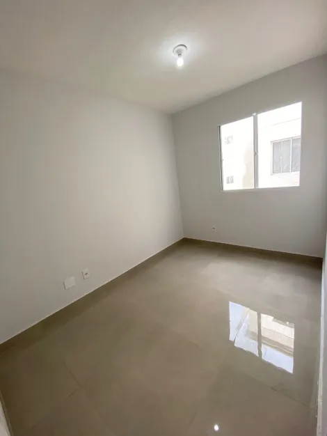 Alugar Apartamentos / Padr&atilde;o em Suzano R$ 1.000,00 - Foto 11