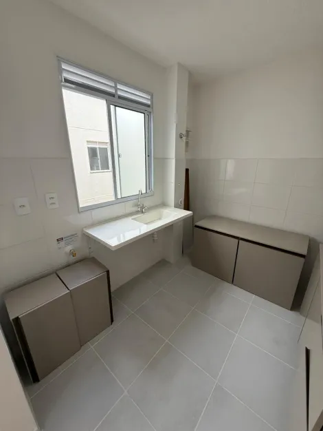 Comprar Apartamentos / Padr&atilde;o em Suzano R$ 205.000,00 - Foto 17