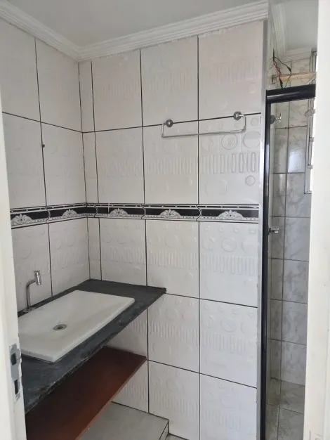 Alugar Apartamentos / Padr&atilde;o em Suzano R$ 900,00 - Foto 10