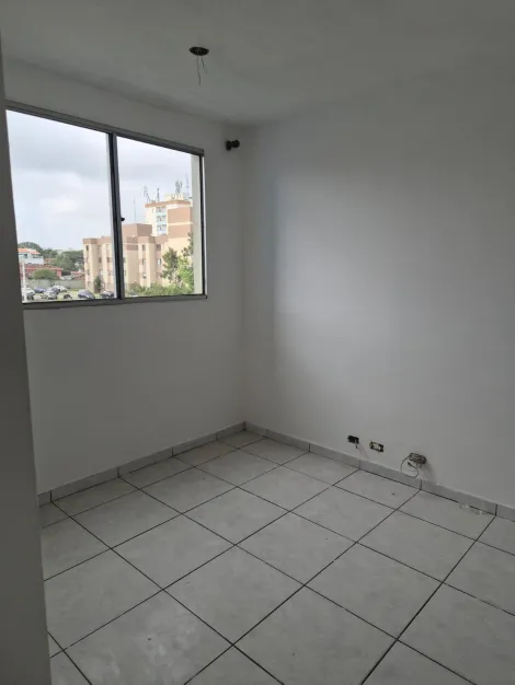 Alugar Apartamentos / Padr&atilde;o em Suzano R$ 900,00 - Foto 11
