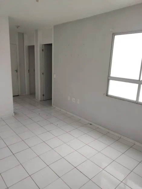 Comprar Apartamentos / Padr&atilde;o em Suzano R$ 180.000,00 - Foto 4