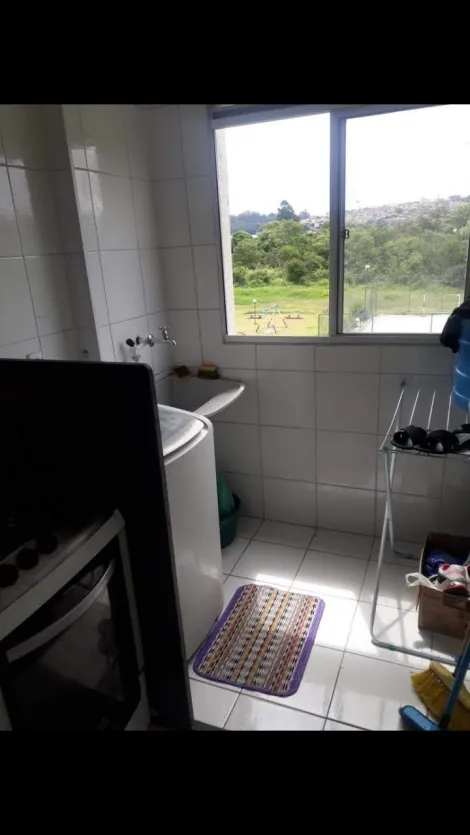 Comprar Apartamentos / Padr&atilde;o em Suzano R$ 180.000,00 - Foto 5