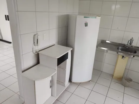 Comprar Apartamentos / Padr&atilde;o em Suzano R$ 180.000,00 - Foto 12