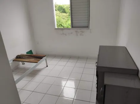 Comprar Apartamentos / Padr&atilde;o em Suzano R$ 180.000,00 - Foto 15