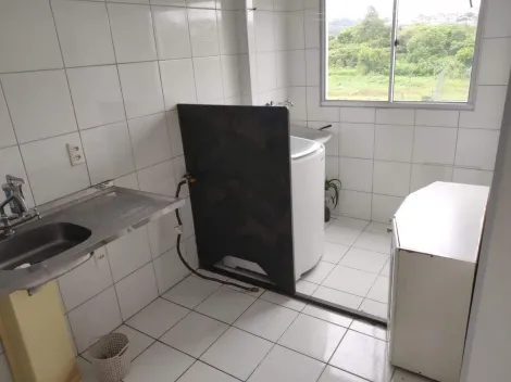 Comprar Apartamentos / Padr&atilde;o em Suzano R$ 180.000,00 - Foto 16