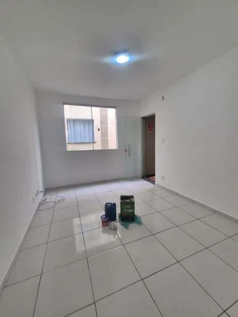 Alugar Apartamentos / Padr&atilde;o em Suzano R$ 850,00 - Foto 3