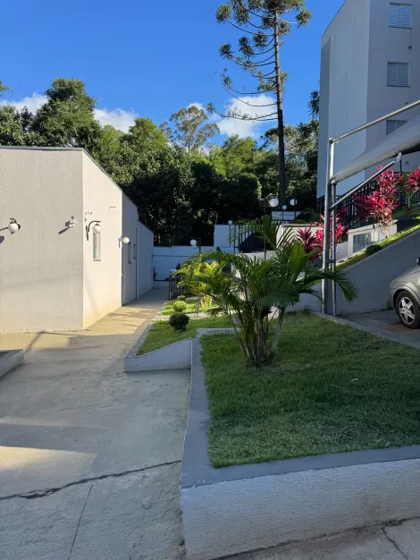 Comprar Apartamentos / Padr&atilde;o em Suzano R$ 250.000,00 - Foto 5