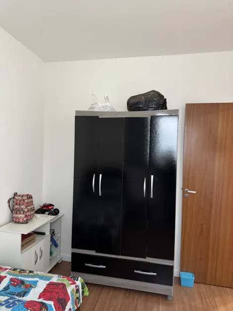 Comprar Apartamentos / Padr&atilde;o em Suzano R$ 250.000,00 - Foto 14