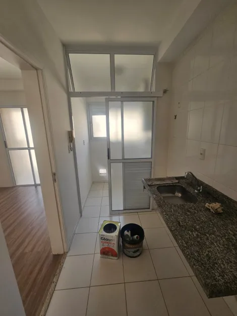 Alugar Apartamentos / Padr&atilde;o em Suzano R$ 1.700,00 - Foto 8