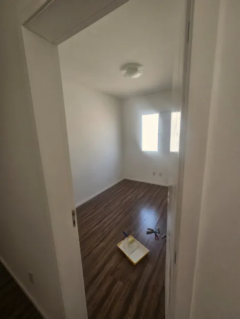 Alugar Apartamentos / Padr&atilde;o em Suzano R$ 1.700,00 - Foto 9