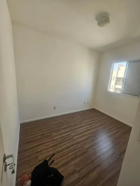 Alugar Apartamentos / Padr&atilde;o em Suzano R$ 1.700,00 - Foto 10