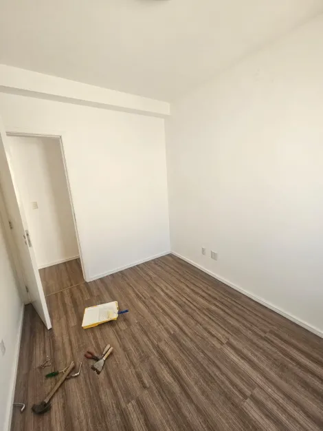 Alugar Apartamentos / Padr&atilde;o em Suzano R$ 1.700,00 - Foto 11