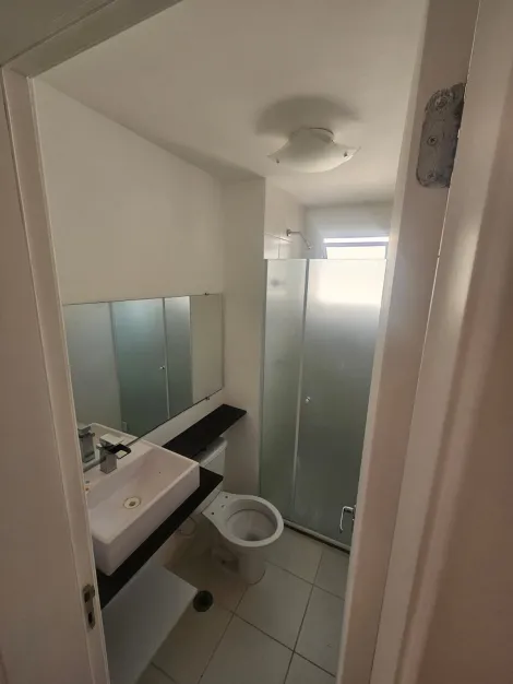 Alugar Apartamentos / Padr&atilde;o em Suzano R$ 1.700,00 - Foto 16