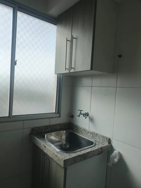 Alugar Apartamentos / Padr&atilde;o em Suzano R$ 1.100,00 - Foto 7