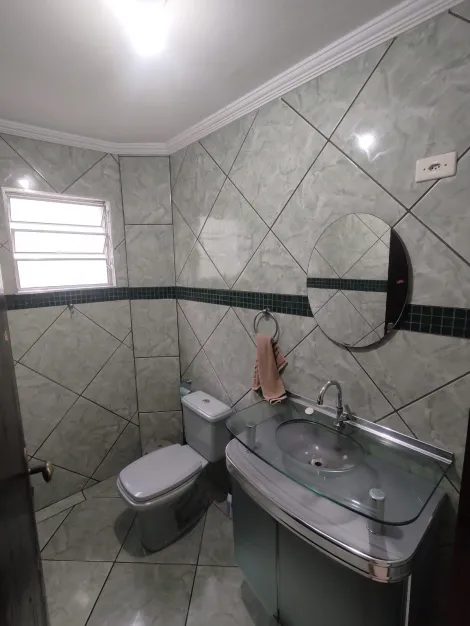 Alugar Casas / Sobrado em Suzano R$ 2.500,00 - Foto 19