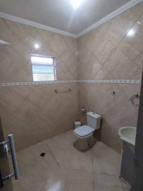 Alugar Casas / Sobrado em Suzano R$ 2.500,00 - Foto 34