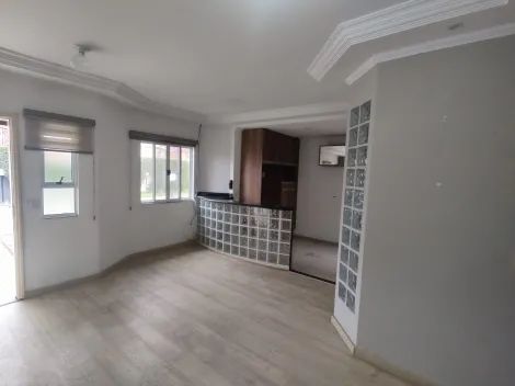 Alugar Casas / Condom&iacute;nio em Suzano R$ 2.000,00 - Foto 3