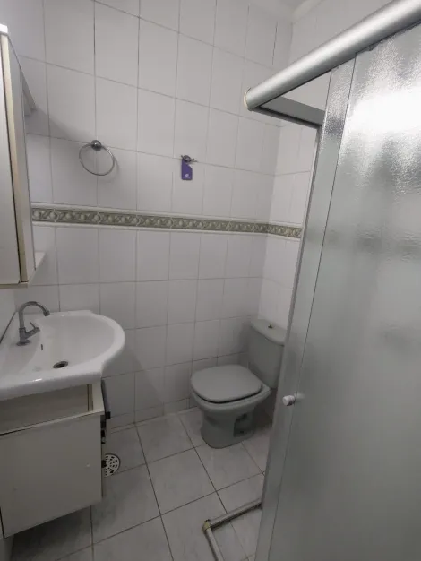 Alugar Casas / Condom&iacute;nio em Suzano R$ 2.000,00 - Foto 6