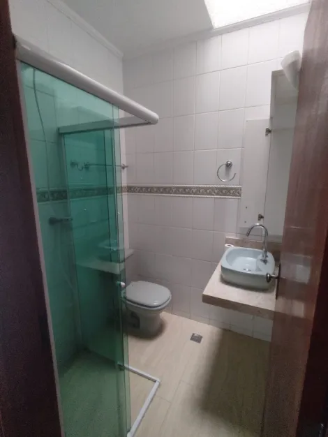 Alugar Casas / Condom&iacute;nio em Suzano R$ 2.000,00 - Foto 9