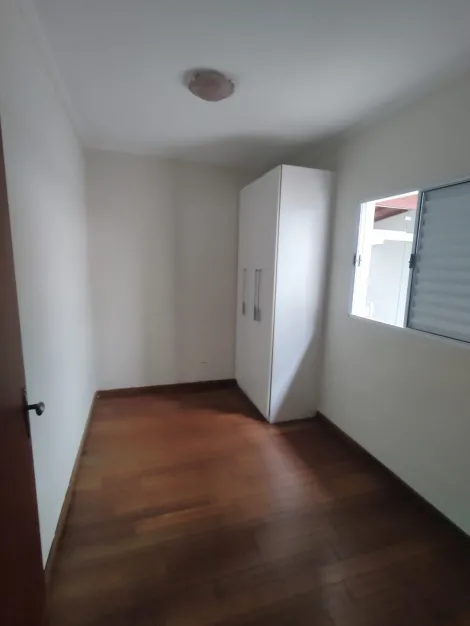 Alugar Casas / Condom&iacute;nio em Suzano R$ 2.000,00 - Foto 17