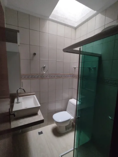 Alugar Casas / Condom&iacute;nio em Suzano R$ 2.000,00 - Foto 19