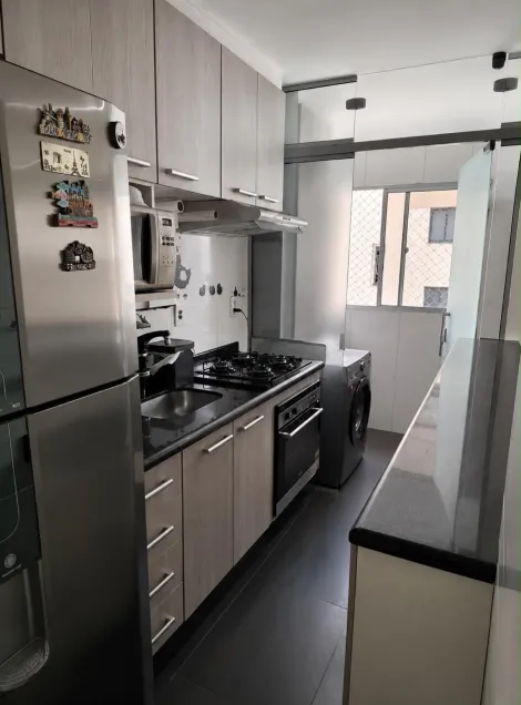 Comprar Apartamentos / Padr&atilde;o em Suzano R$ 215.000,00 - Foto 2