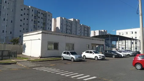 Comprar Apartamentos / Padr&atilde;o em Suzano R$ 250.000,00 - Foto 3