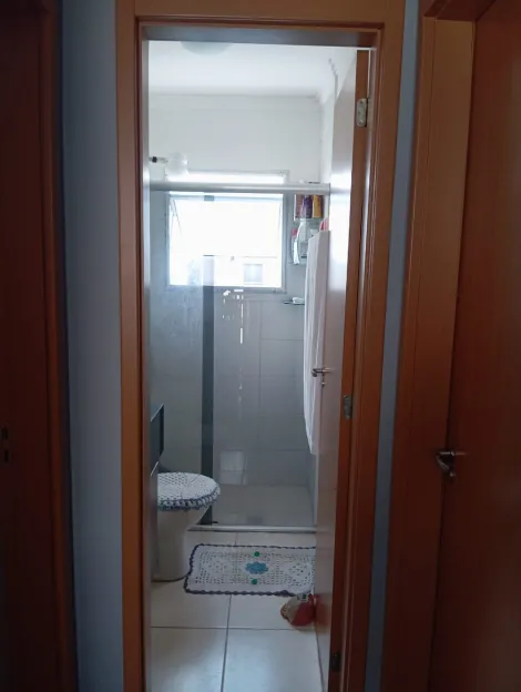 Comprar Apartamentos / Padr&atilde;o em Suzano R$ 250.000,00 - Foto 13