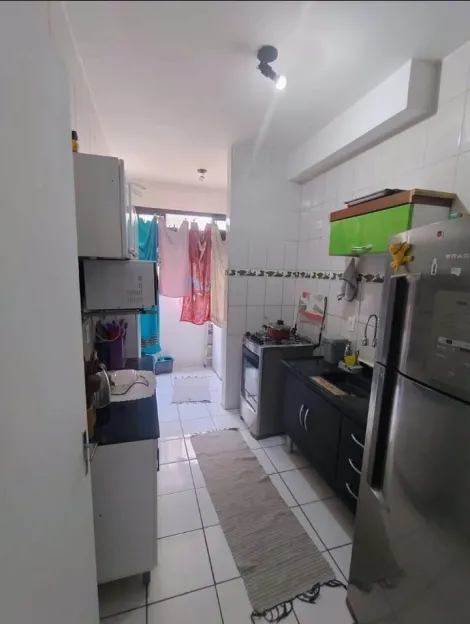 Comprar Apartamentos / Padr&atilde;o em Suzano R$ 250.000,00 - Foto 4
