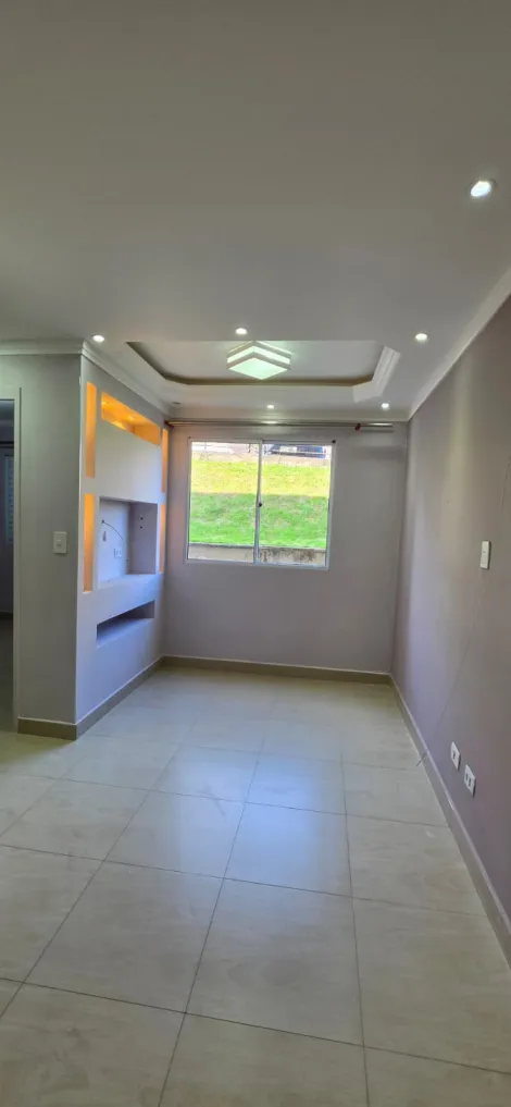 Comprar Apartamentos / Padr&atilde;o em Mogi das Cruzes R$ 270.000,00 - Foto 3