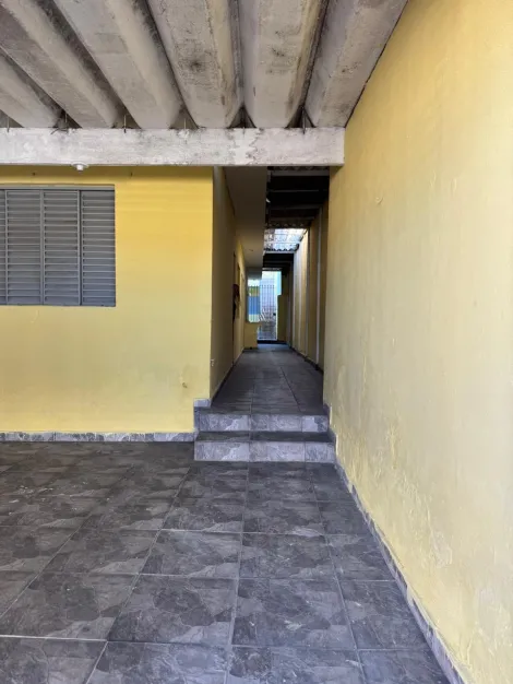 Alugar Casas / T&eacute;rrea em Suzano R$ 1.740,00 - Foto 2