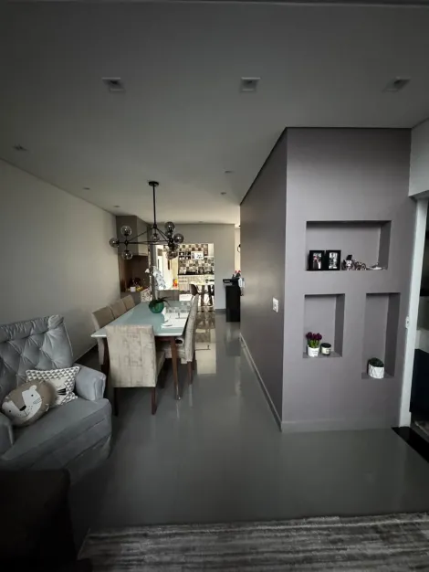 Comprar Casas / Sobrado em Mogi das Cruzes R$ 950.000,00 - Foto 2