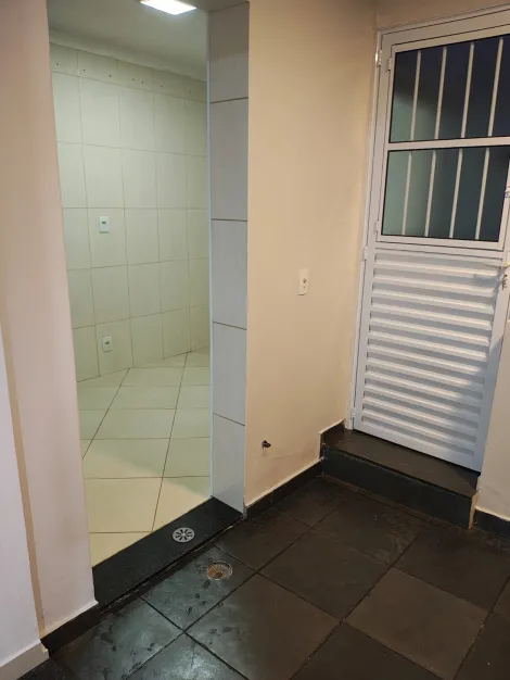 Alugar Casas / Sobrado em Suzano R$ 3.000,00 - Foto 14
