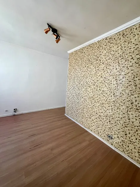 Alugar Apartamentos / Padr&atilde;o em Suzano R$ 1.000,00 - Foto 4
